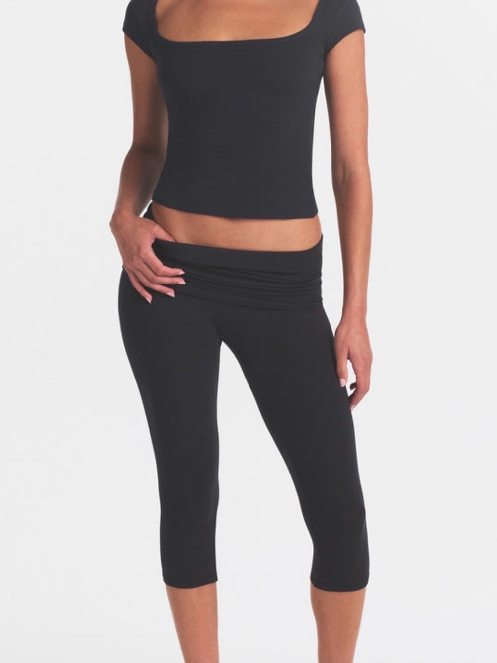 NWT SKIMS Foldover cotton jersey capri pants in Soot